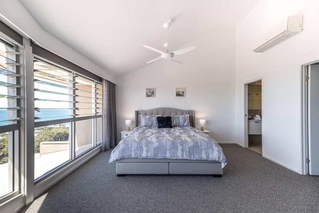 Apartment 10 Andari, Sunshine ~ Beachside Luxury