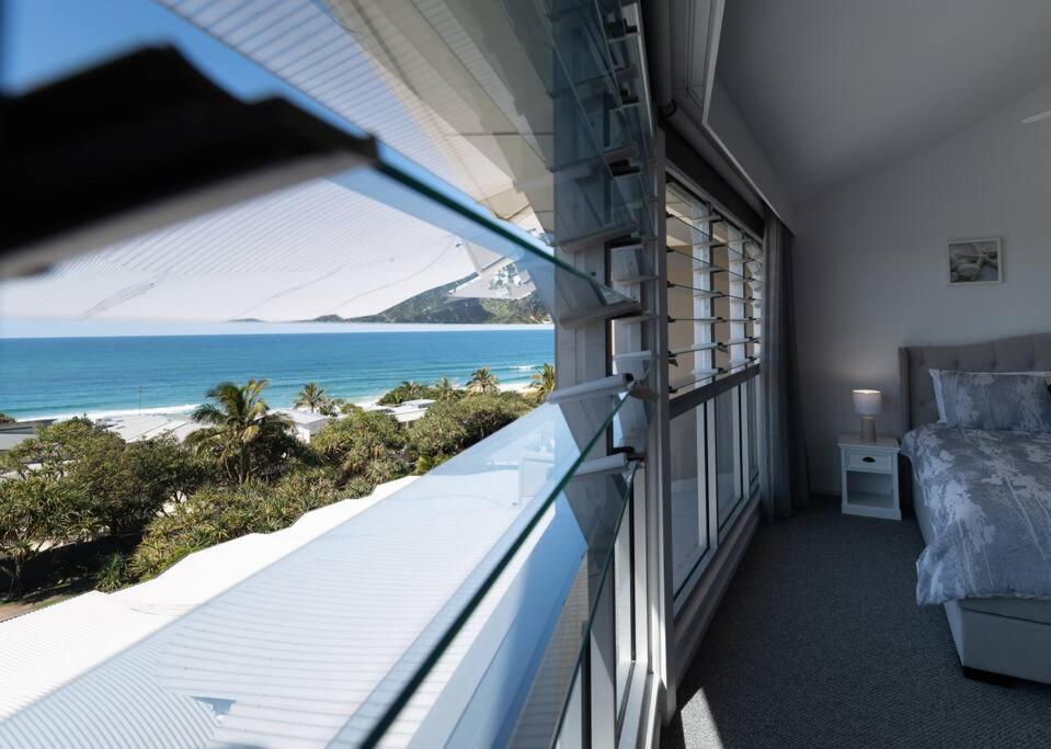 10 Andari, Sunshine ~ Beachside Luxury Apartment *