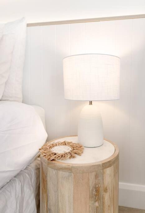 Apartment Coastal Luxe With Pool ~ Walk To Noosa River *