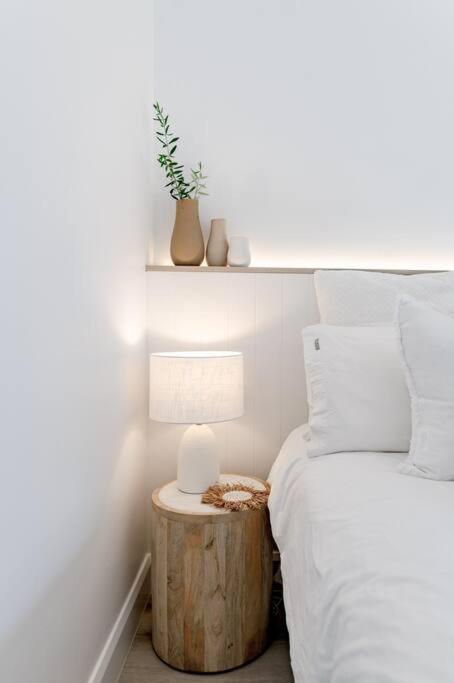 Coastal Luxe With Pool ~ Walk To Noosa River Apartment Noosaville
