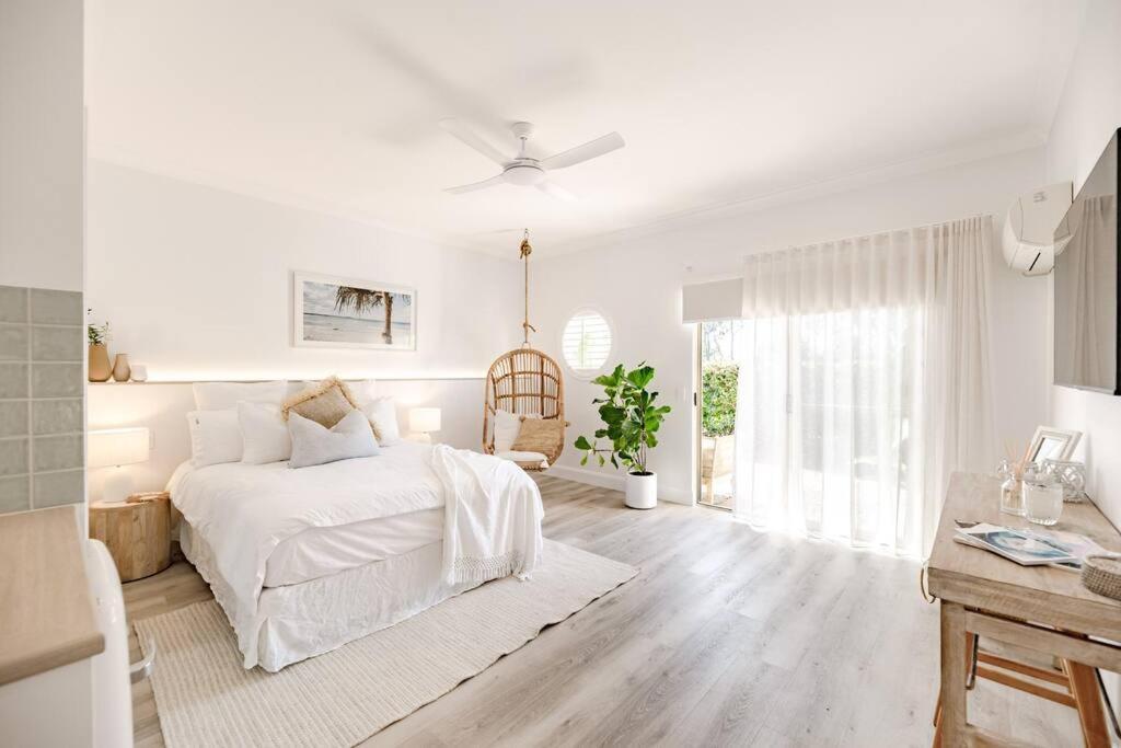 Apartment Coastal Luxe With Pool ~ Walk To Noosa River *