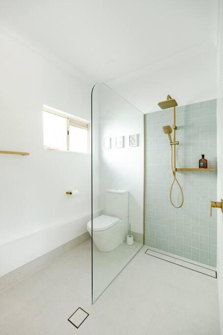 Coastal Luxe With Pool ~ Walk To Noosa River