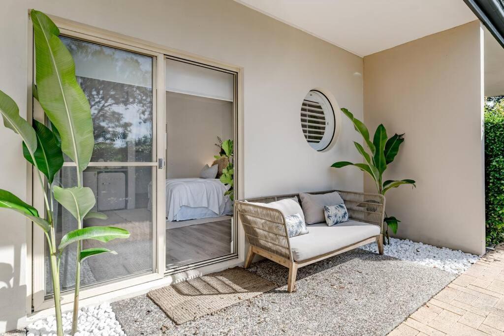 Apartment Coastal Luxe With Pool ~ Walk To Noosa River Noosaville