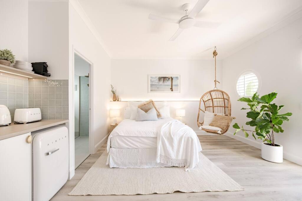 Coastal Luxe With Pool ~ Walk To Noosa River Noosaville
