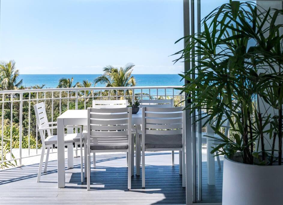 10 Andari, Sunshine ~ Beachside Luxury *