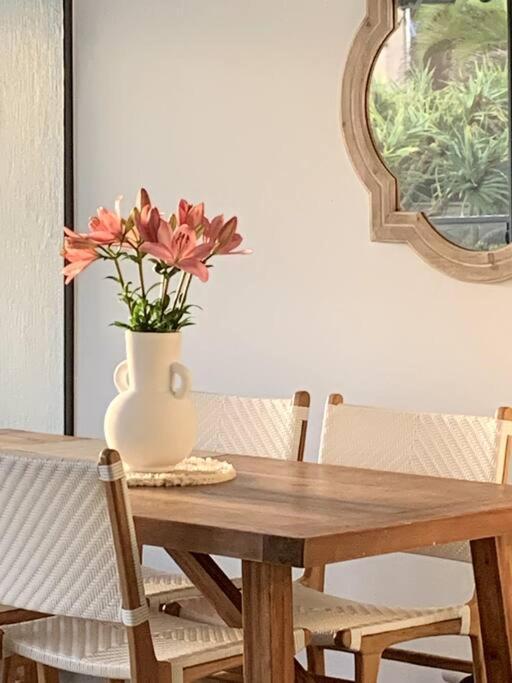 Apartment Belmore Palms ~ 2 Min To Surfie, Village & *