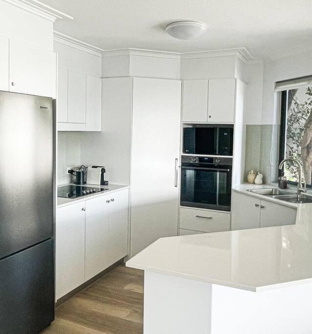 Belmore Palms ~ 2 Min To Surfie, Village & Apartment *