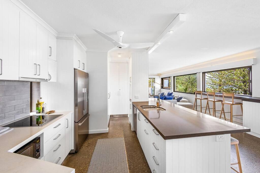 Apartment Salt ~ Luxury ~ Location ~ Ocean Views Sunshine Beach
