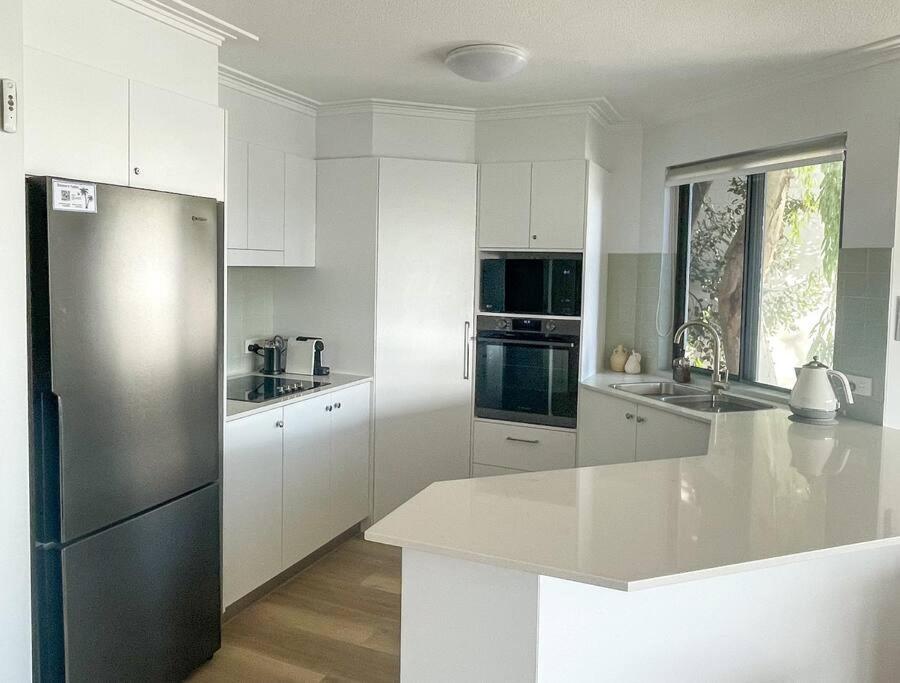 Belmore Palms ~ 2 Min To Surfie, Village & Sunshine Beach