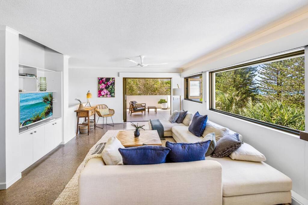 Apartment Salt ~ Luxury ~ Location ~ Ocean Views Sunshine Beach