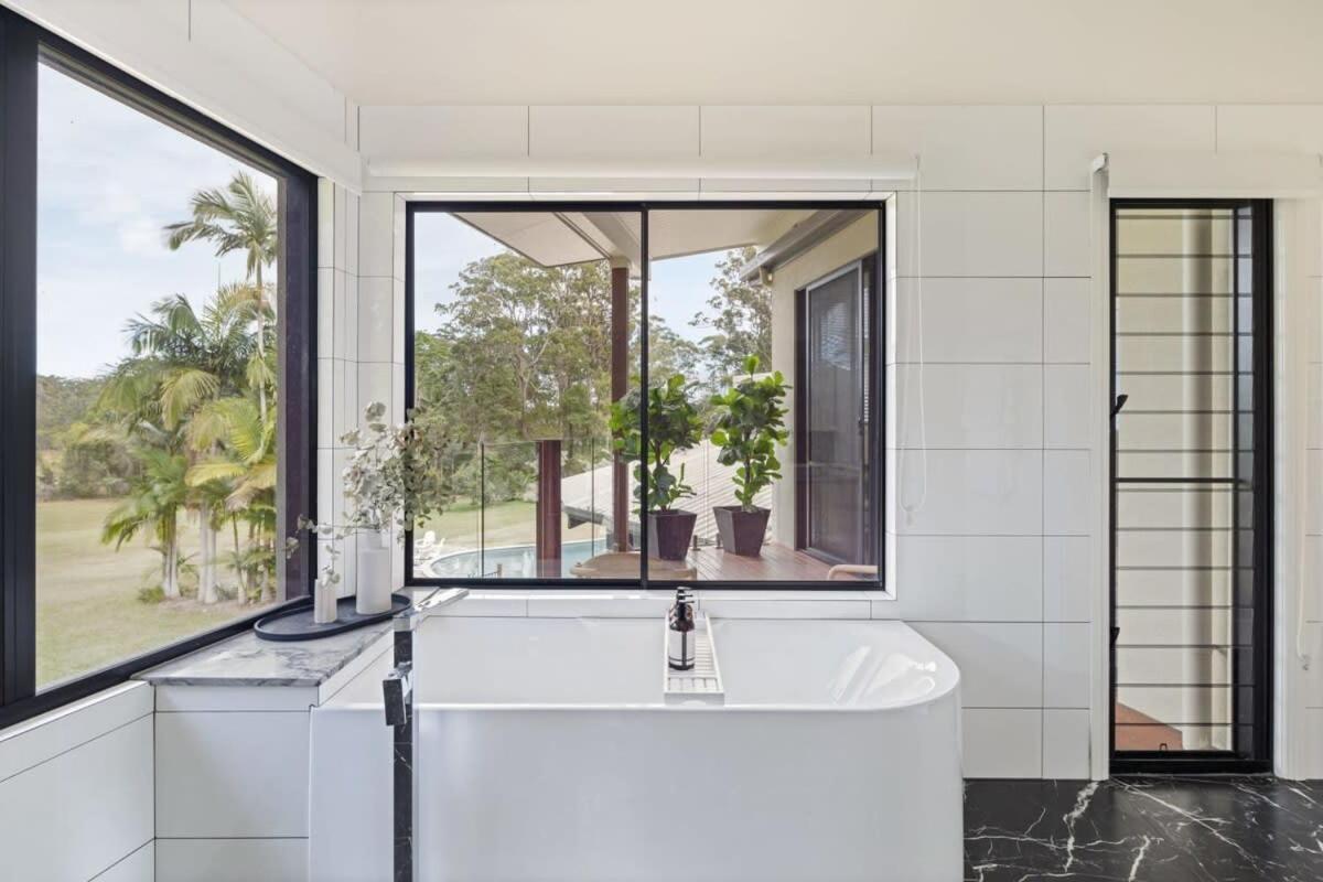The Noosa Ranch- Where Nature Meets Luxury Tinbeerwah