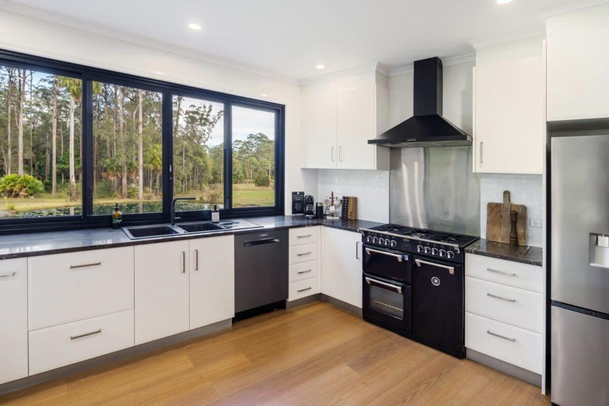 The Noosa Ranch- Where Nature Meets Luxury Holiday home Tinbeerwah