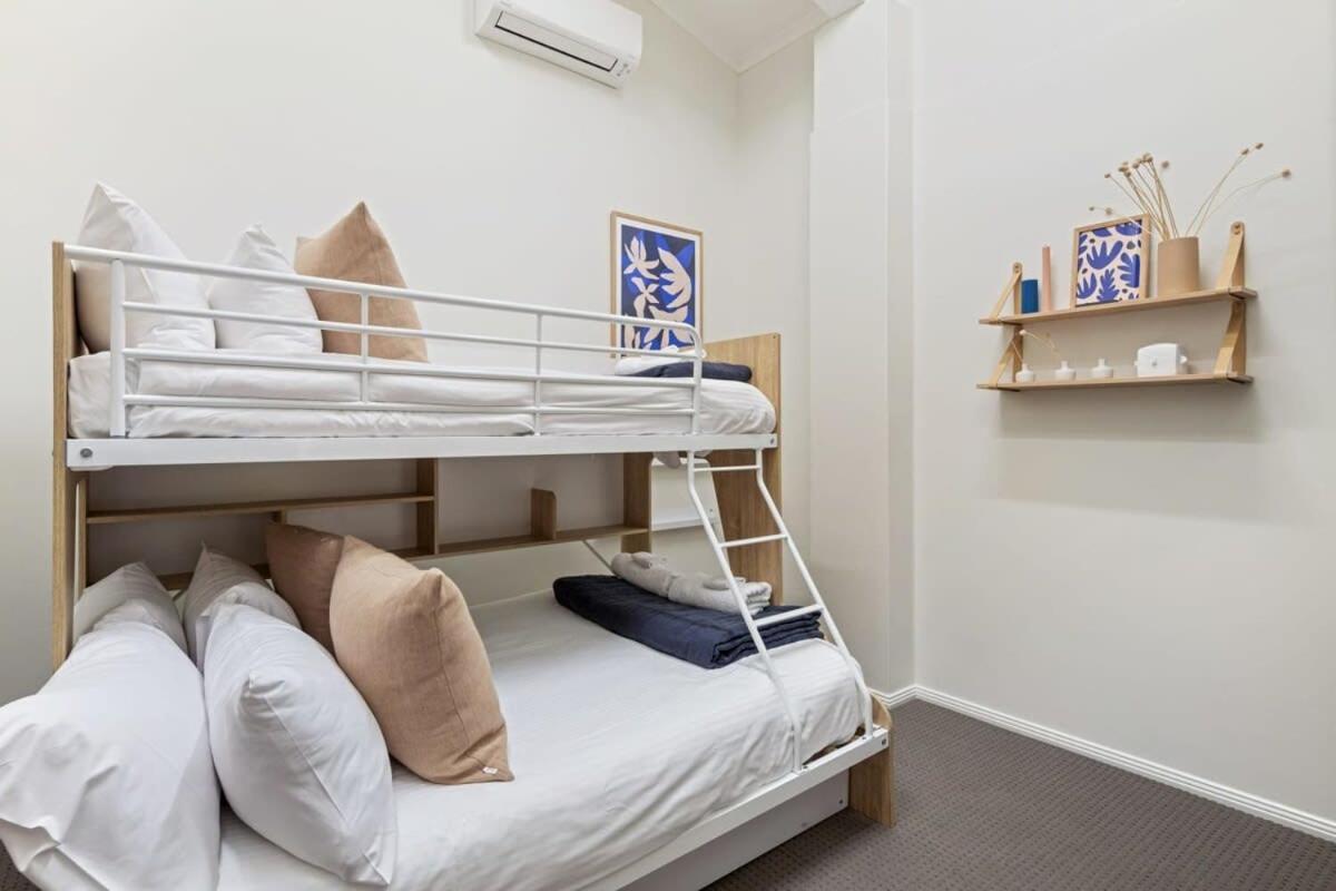 The Noosa Ranch- Where Nature Meets Luxury Holiday home Tinbeerwah