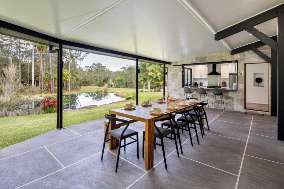 The Noosa Ranch- Where Nature Meets Luxury Holiday home Tinbeerwah