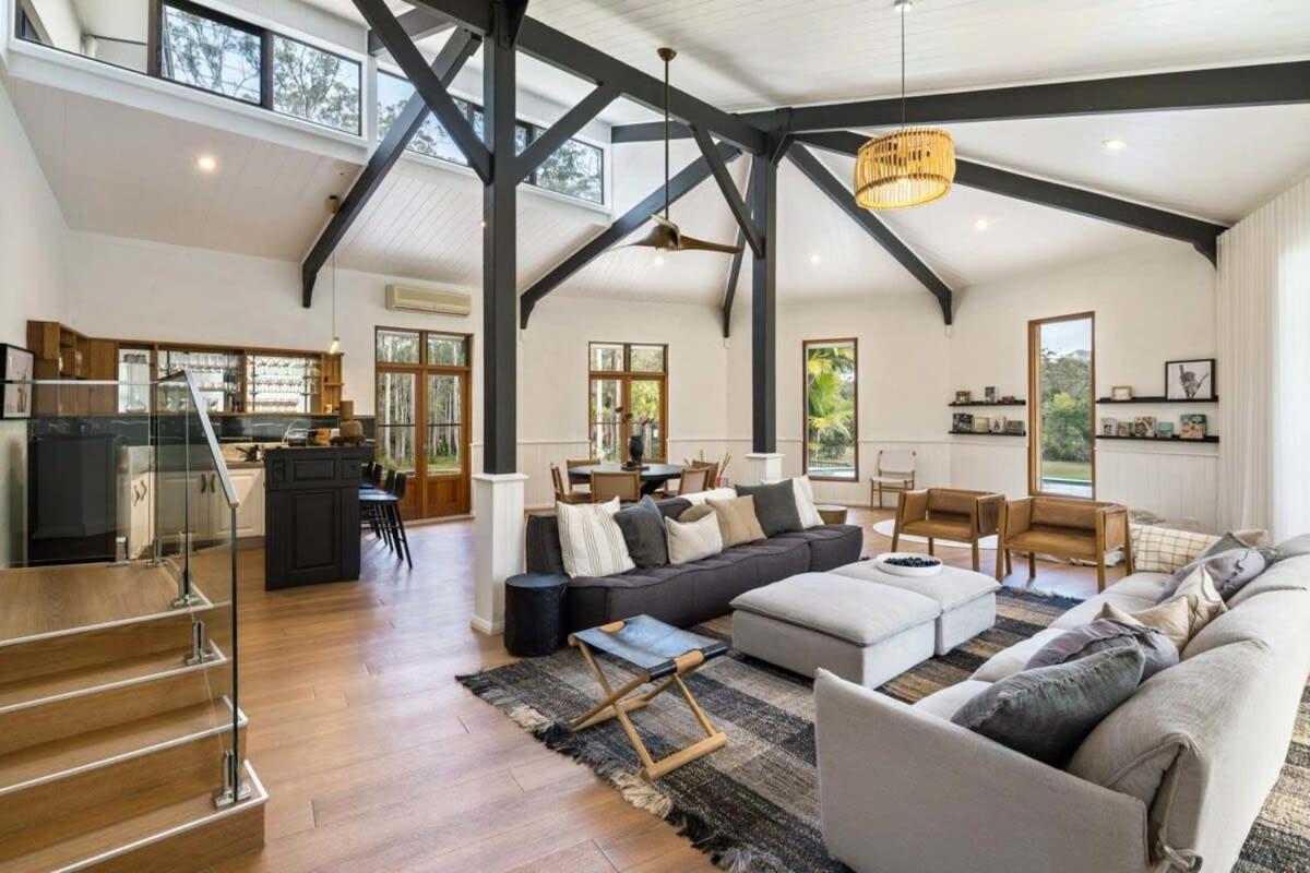 The Noosa Ranch- Where Nature Meets Luxury Holiday home Tinbeerwah