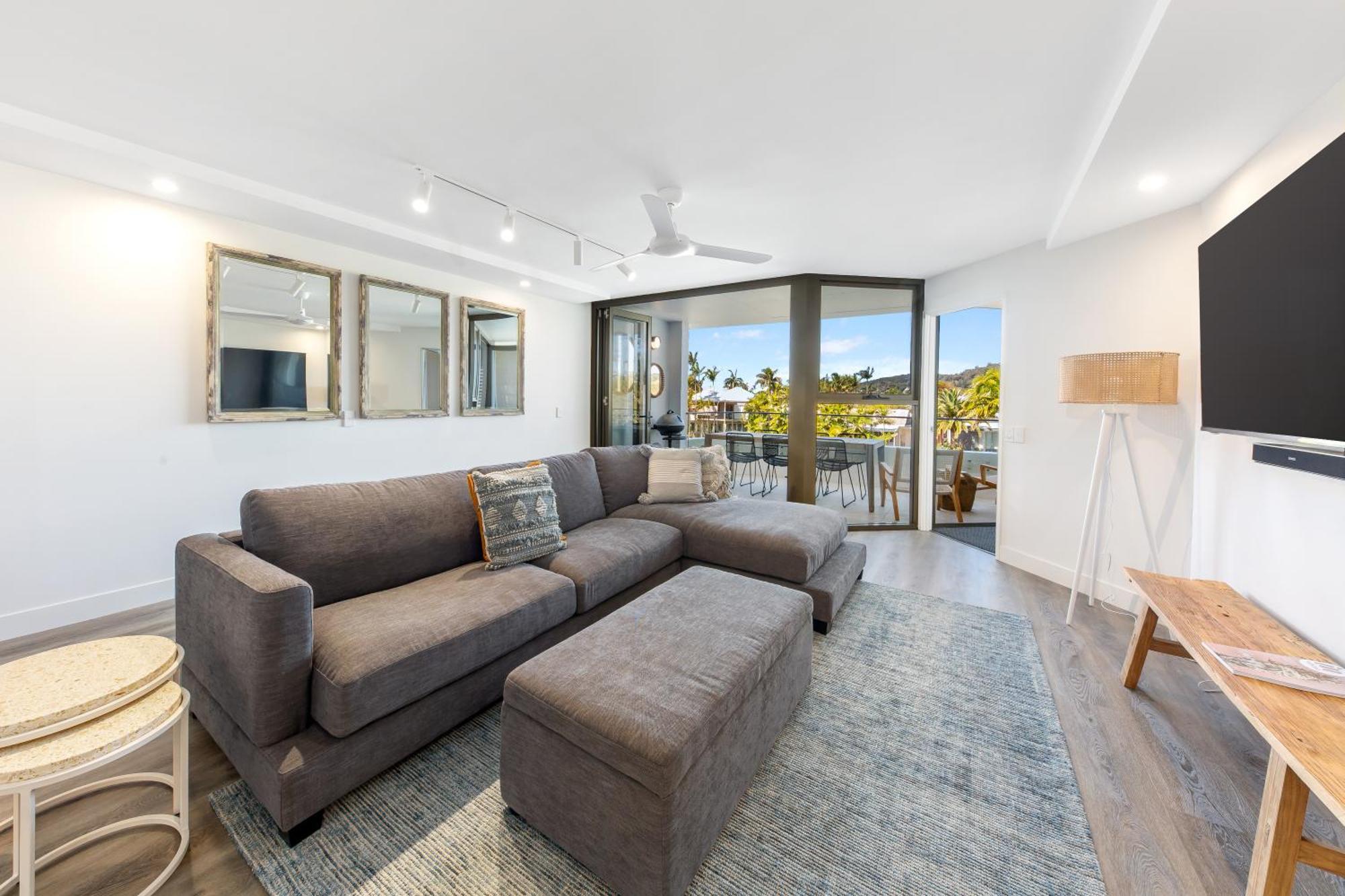Apartment Modern Aqua Haven With Pool Pisces 5