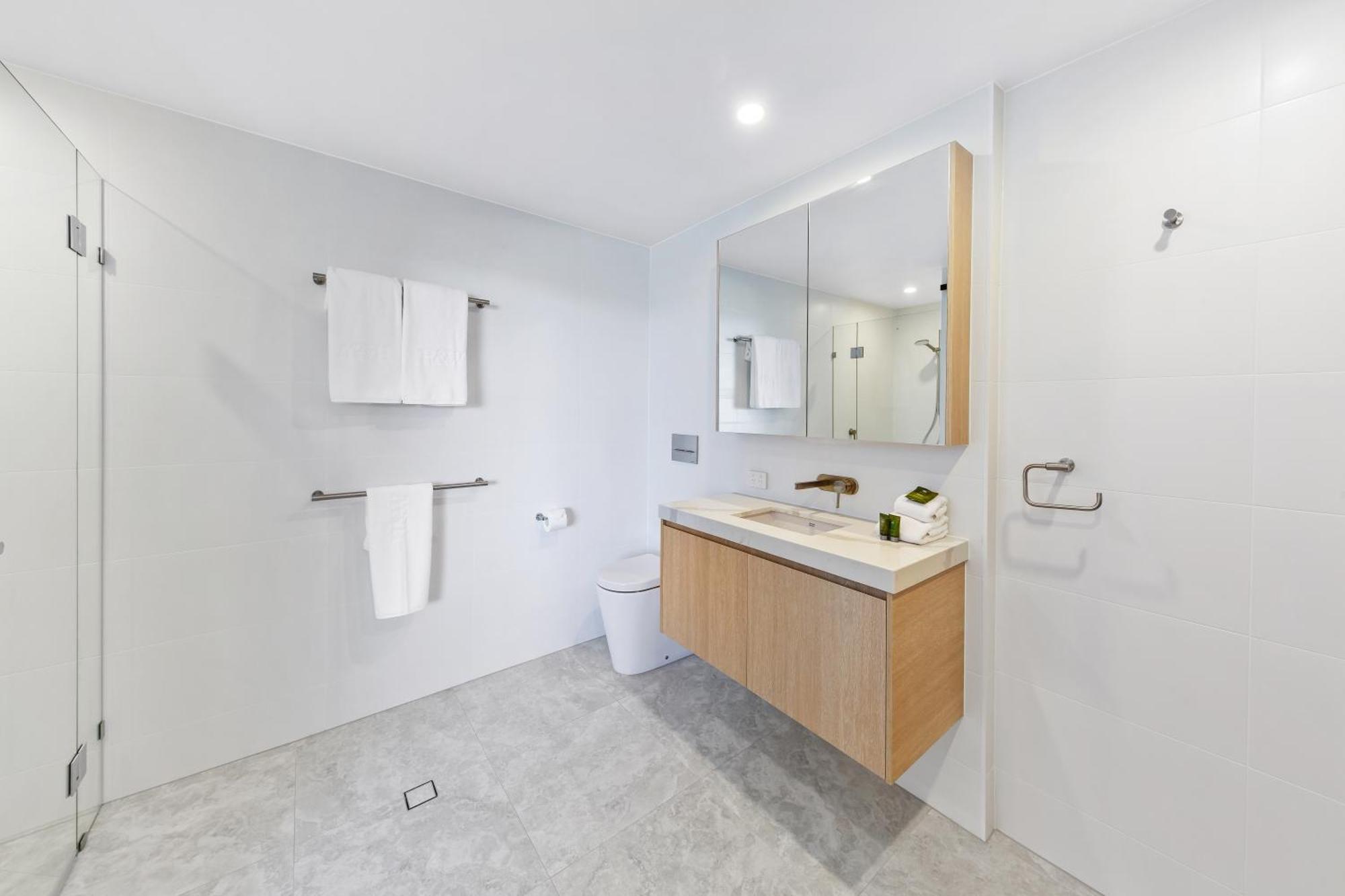Modern Aqua Haven With Pool Pisces 5 Apartment Noosa Heads