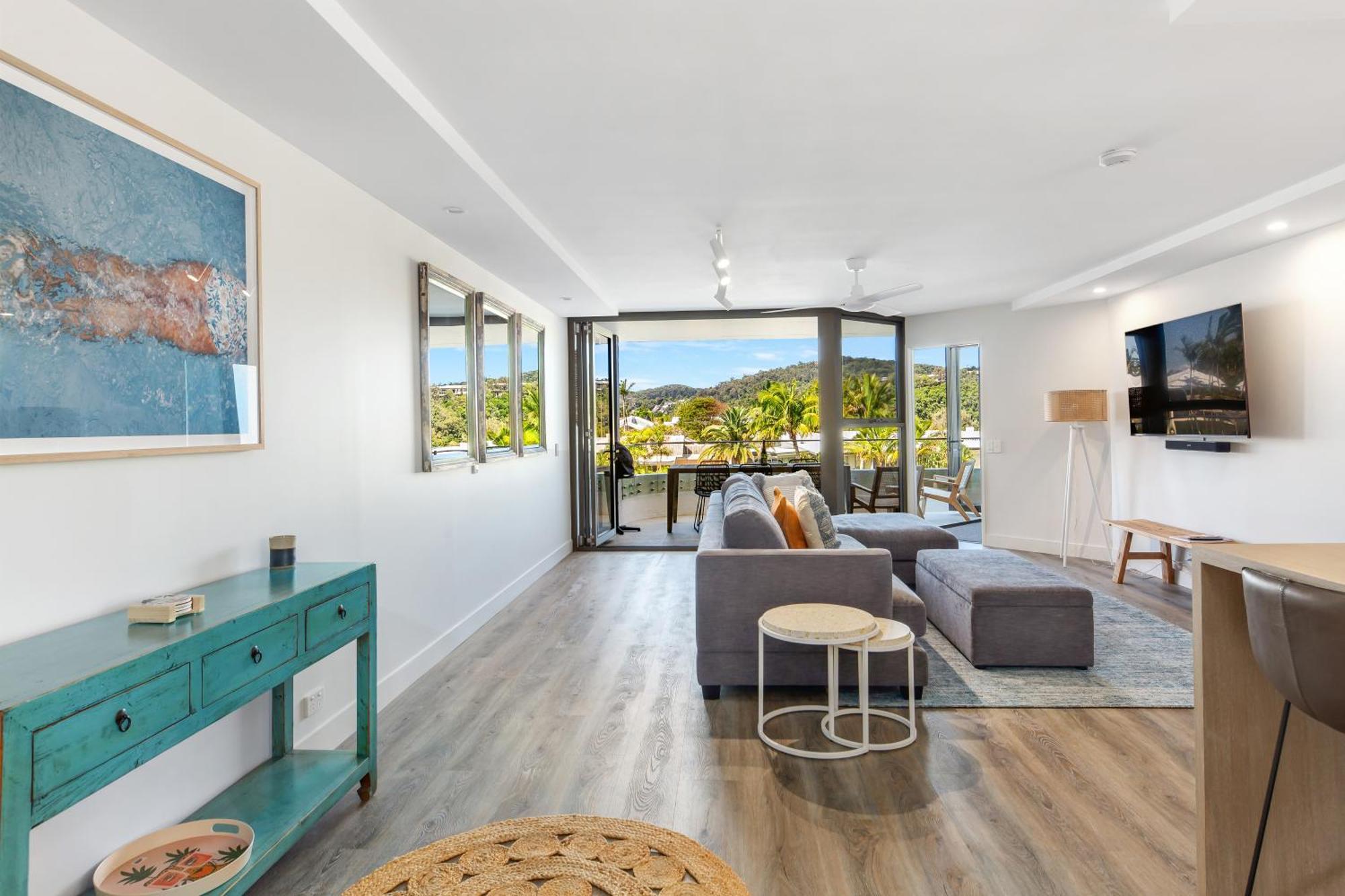 Modern Aqua Haven With Pool Pisces 5 Noosa Heads