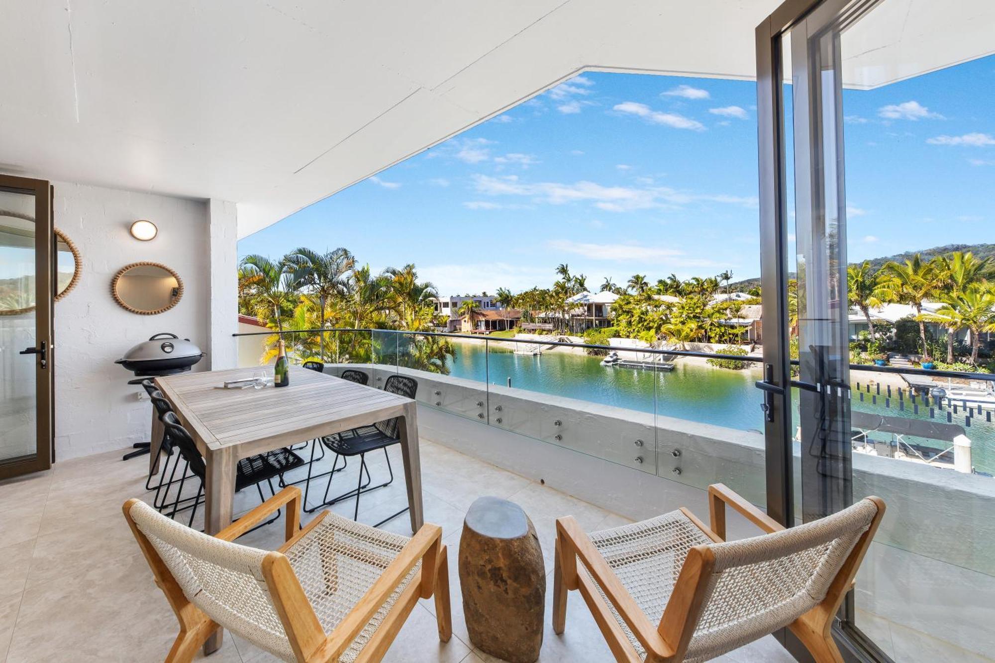 Apartment Modern Aqua Haven With Pool Pisces 5 *