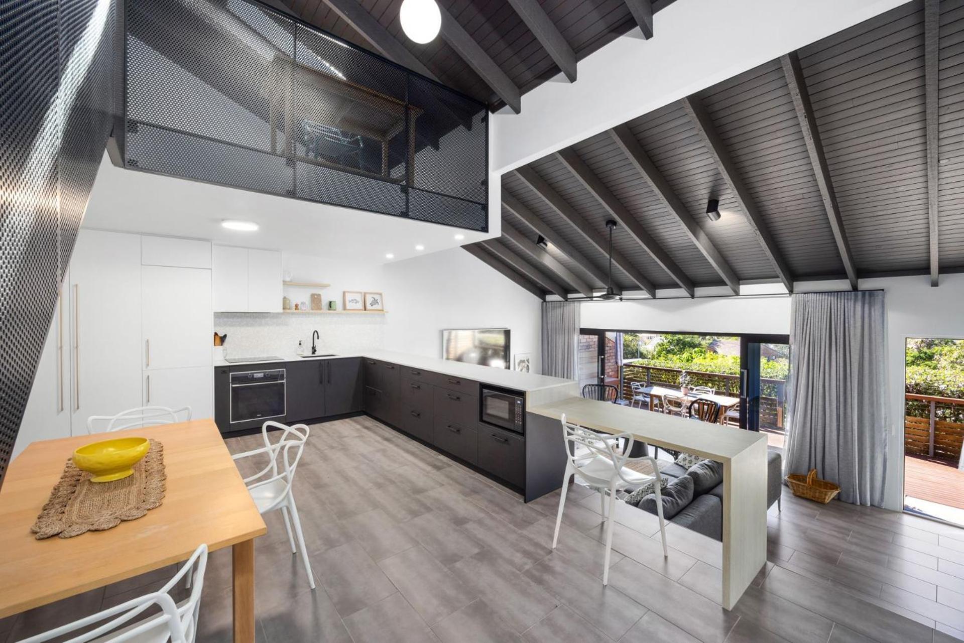2 13 Martin St Peregian Apartment