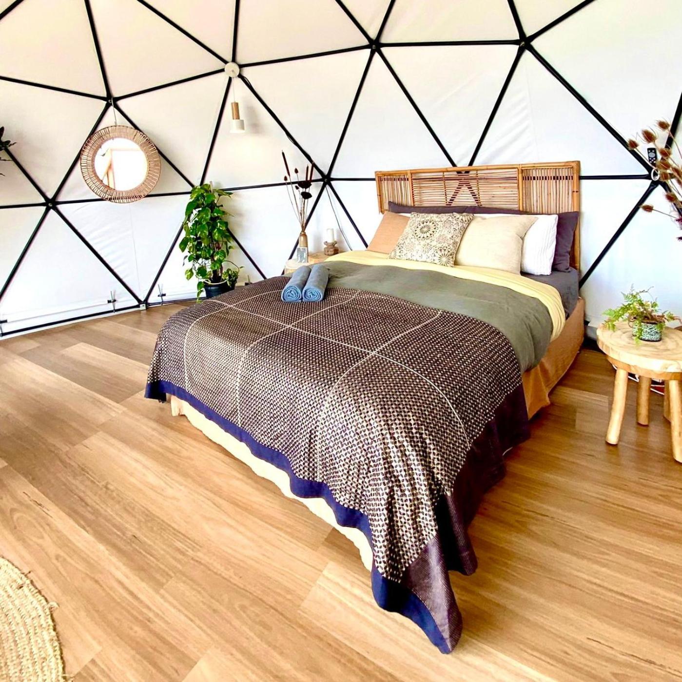 Noosa Water Element Dome - Breathtaking Views Cootharaba