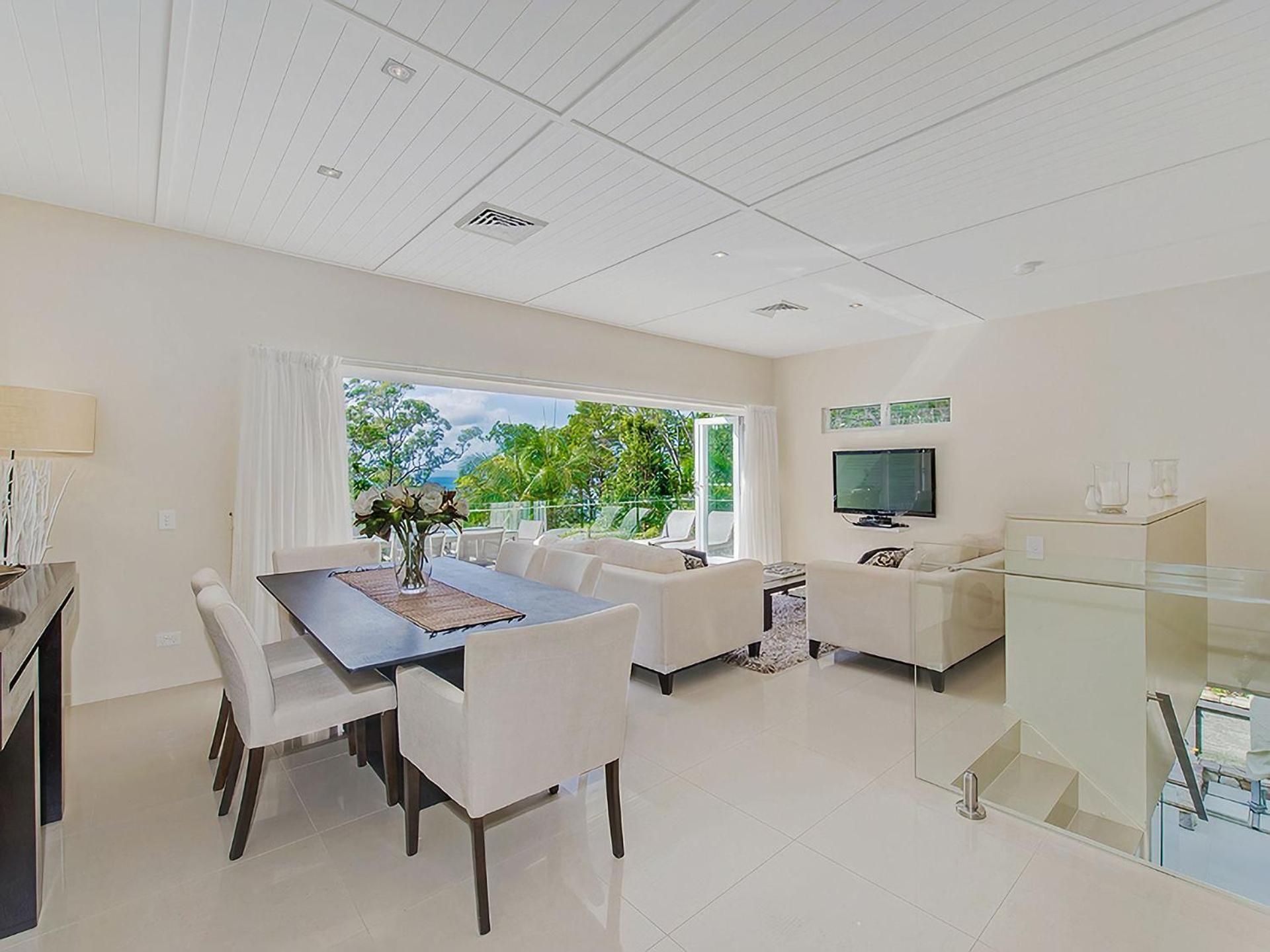 2 Santorini Holiday home Noosa Heads