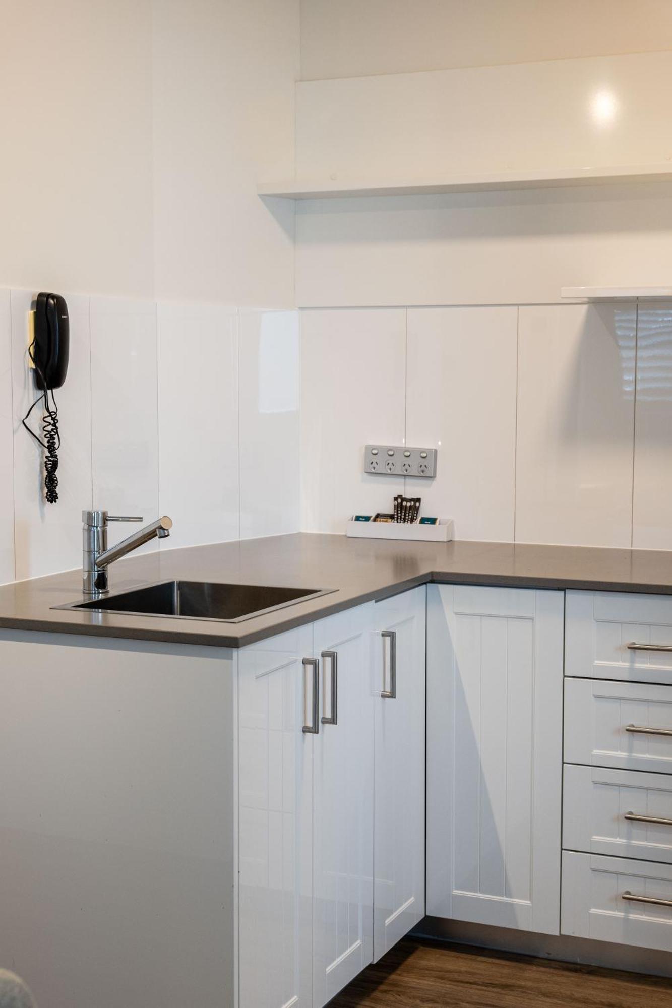 Twin Quays Noosa Aparthotel 4*