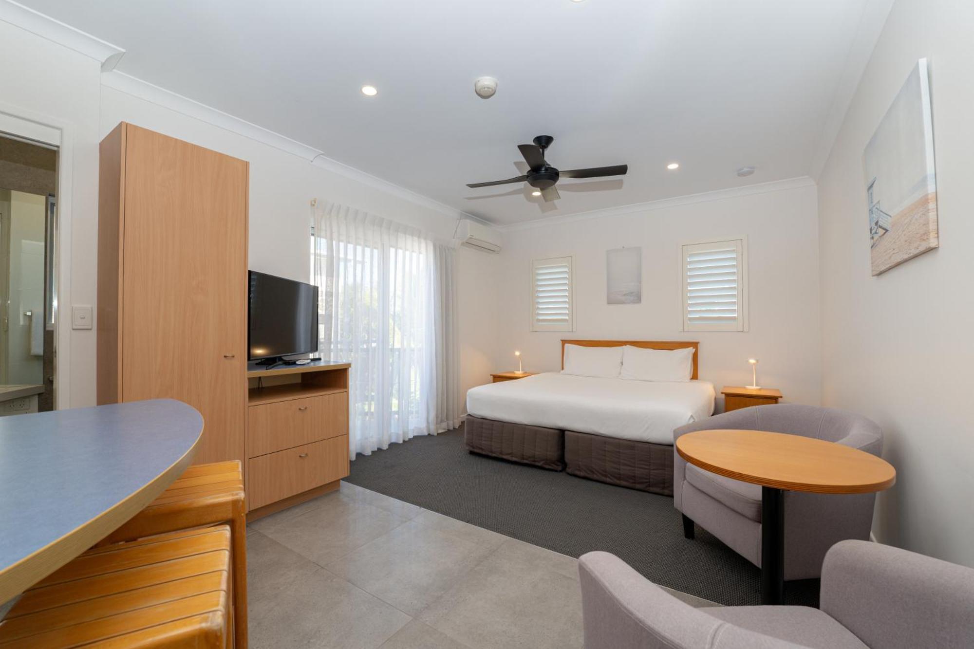 Aparthotel Twin Quays Noosa 4*