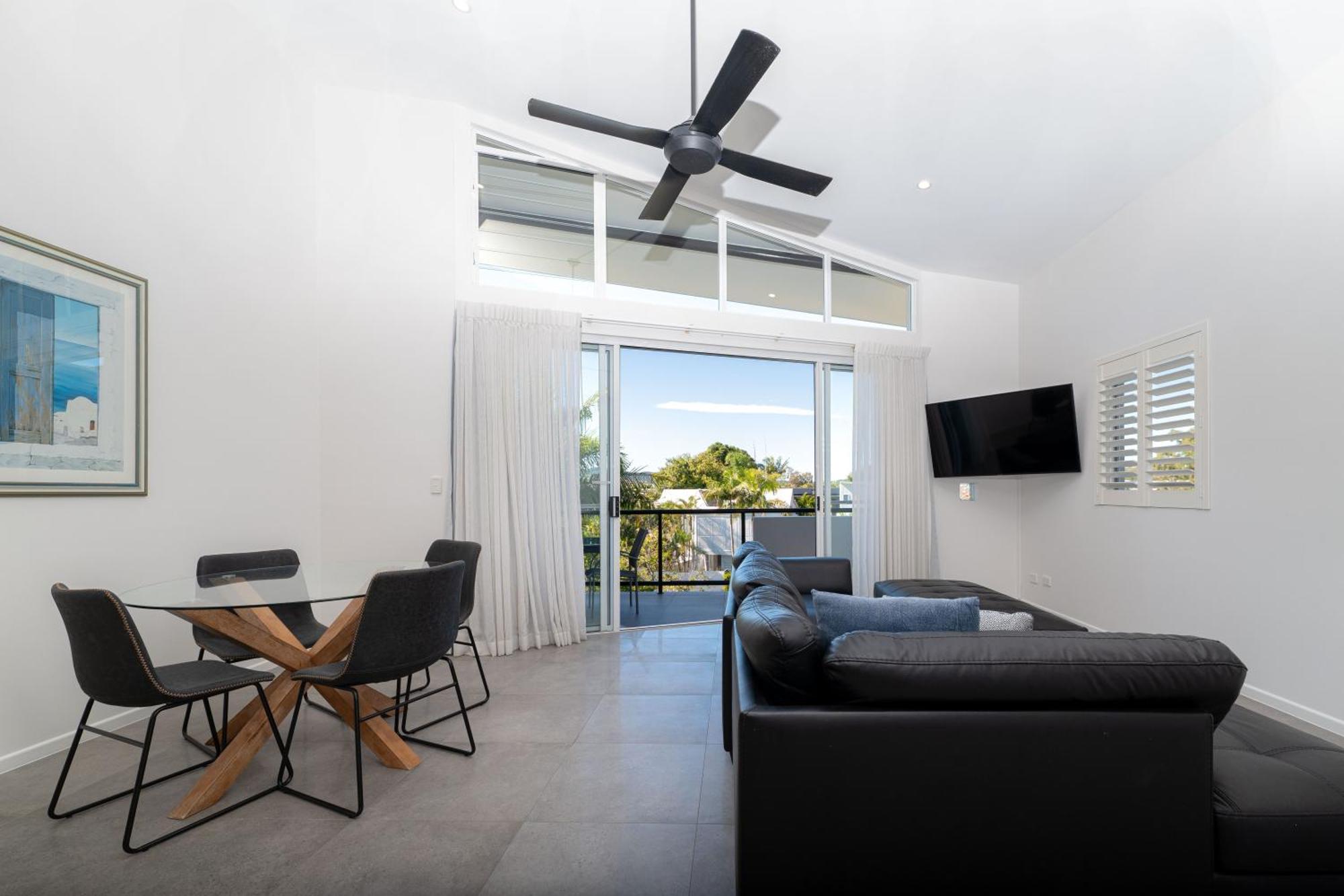 Twin Quays Noosa Aparthotel 4*