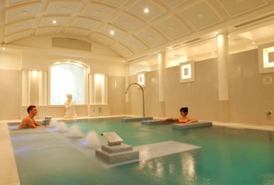 Bliss - Self Contained, Pool, Tennis, Gym *