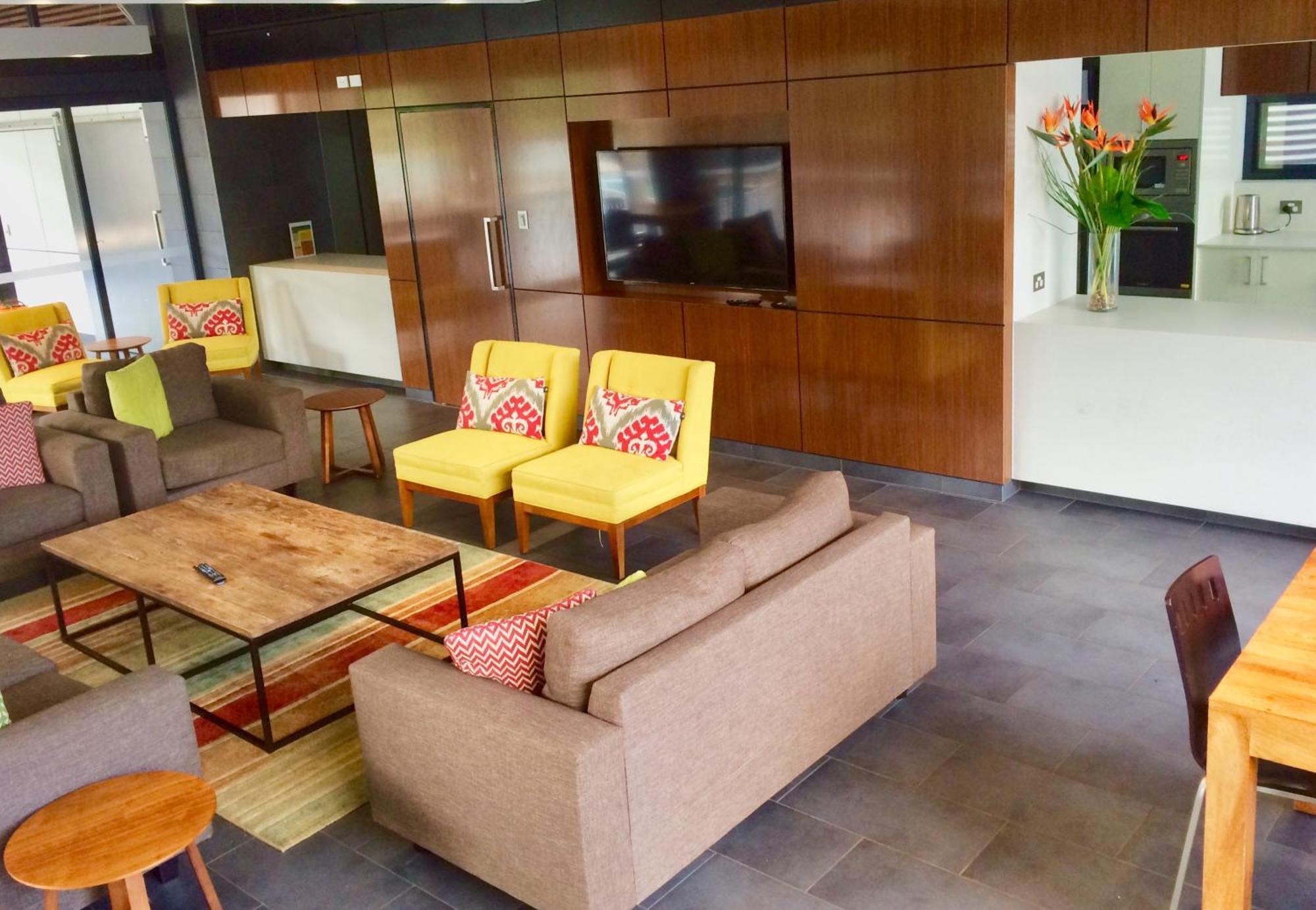Apartamento Bliss - Self Contained, Pool, Tennis, Gym *