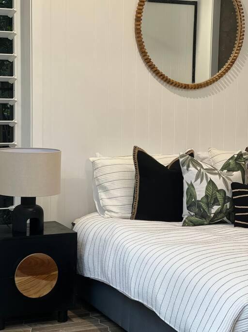 Villa Summer Salt At Sunshine With Pets And Heated Pool *