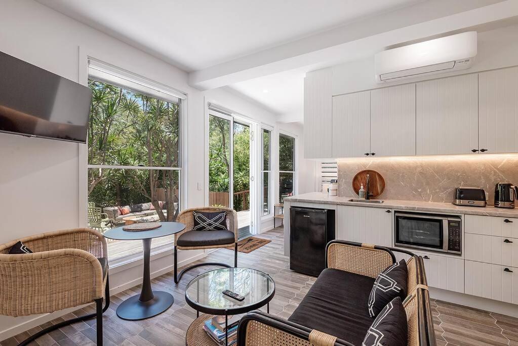 Villa Summer Salt At Sunshine With Pets And Heated Pool *