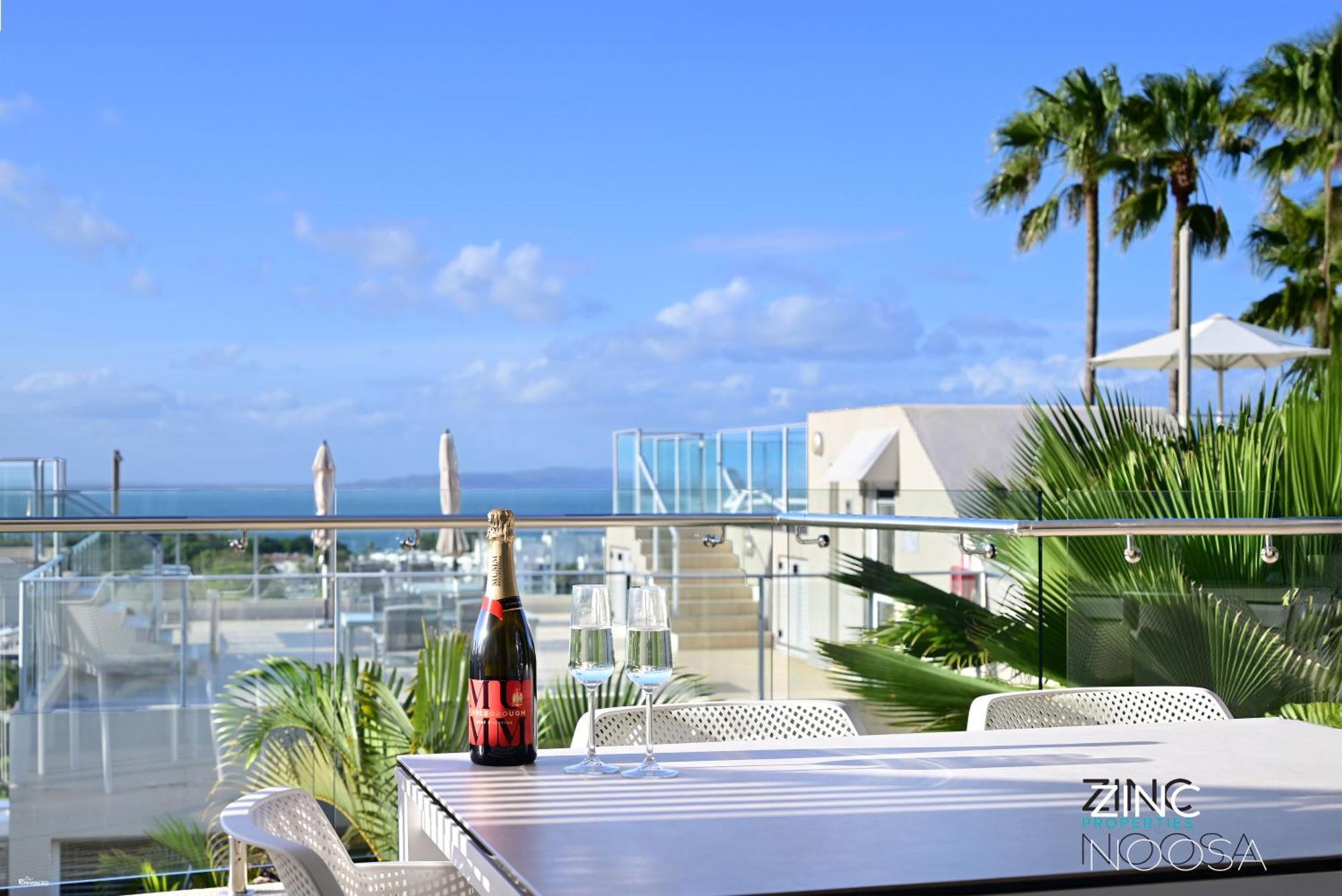 Crest Premium View 31 Apartment