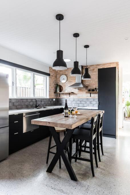 'sunshine Bungalow' - Beautiful Noosa