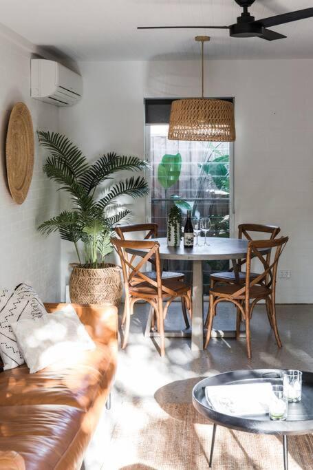 'sunshine Bungalow' - Beautiful Noosa Apartment Sunshine Beach