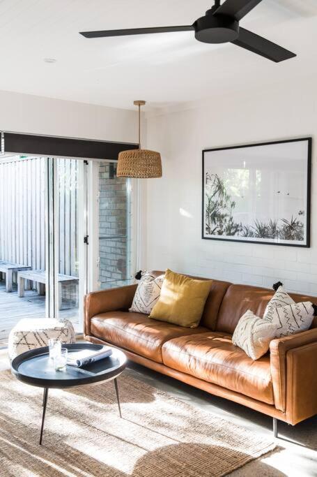 'sunshine Bungalow' - Beautiful Noosa *