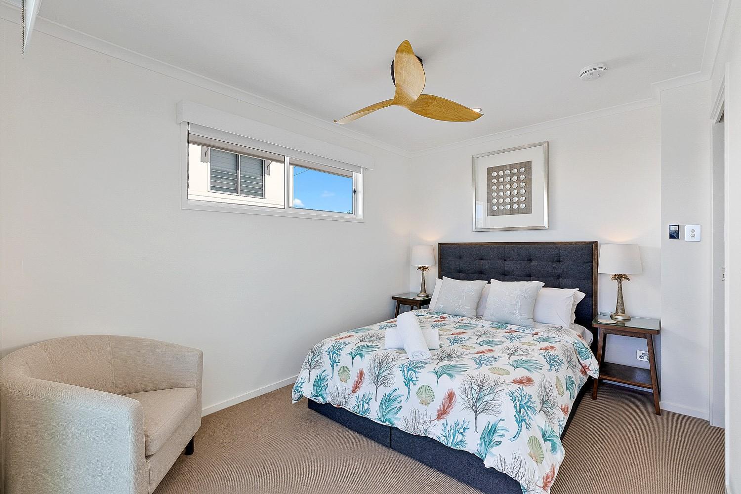 Seashells On Sunrise, Sunrise Apartment