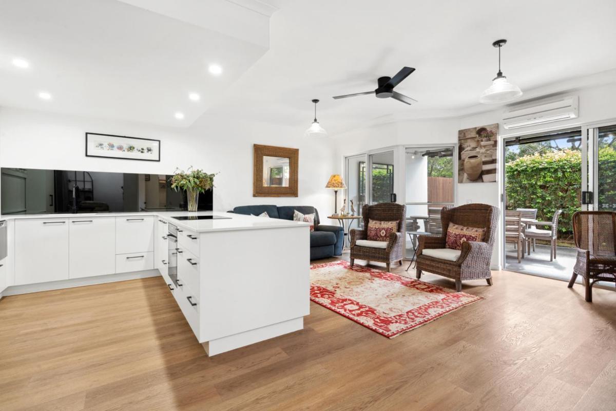 Stylish River Escape, Apartment
