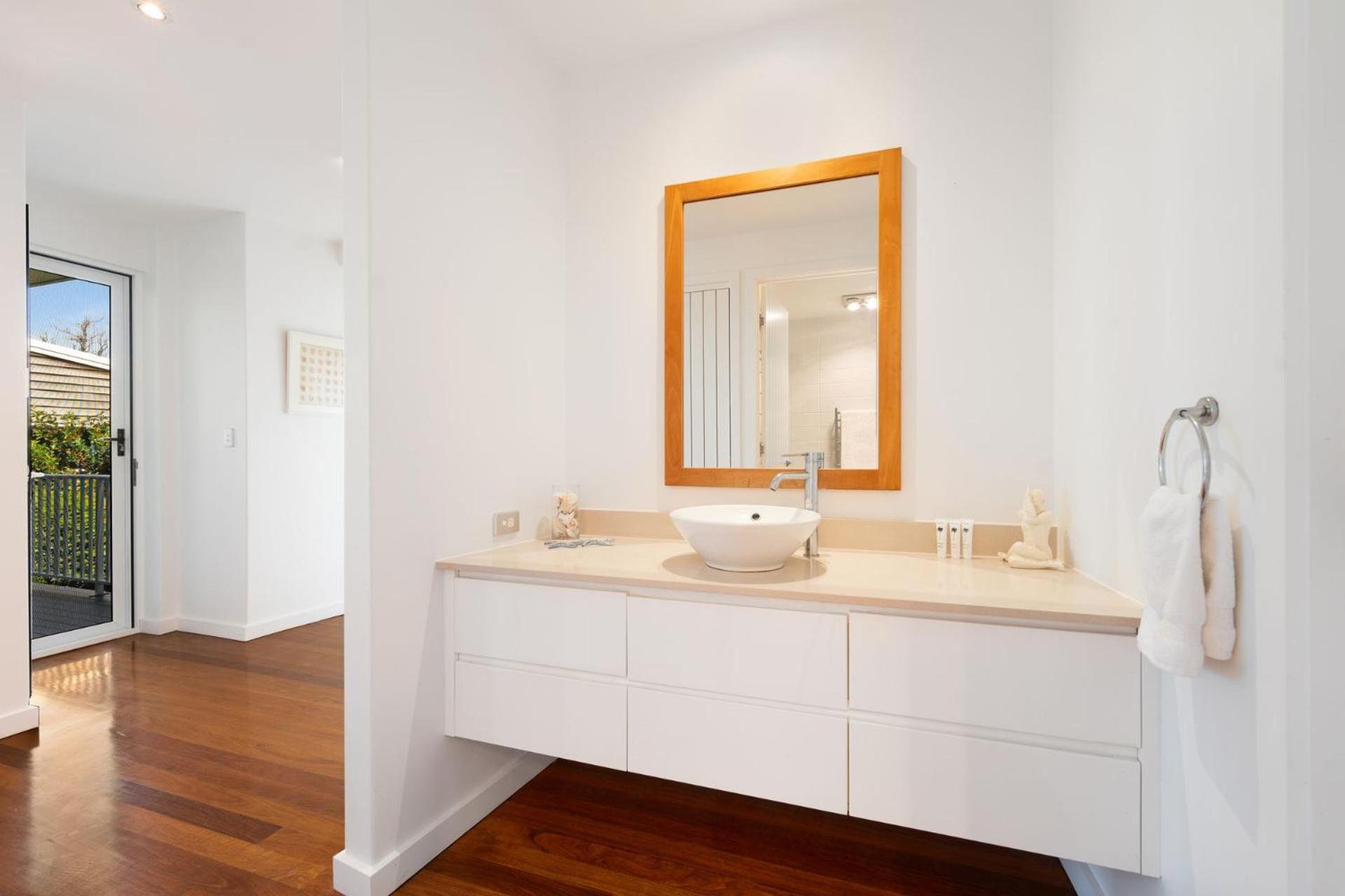 Holiday home Iconic Noosa House In Mcanally Drive Sunshine