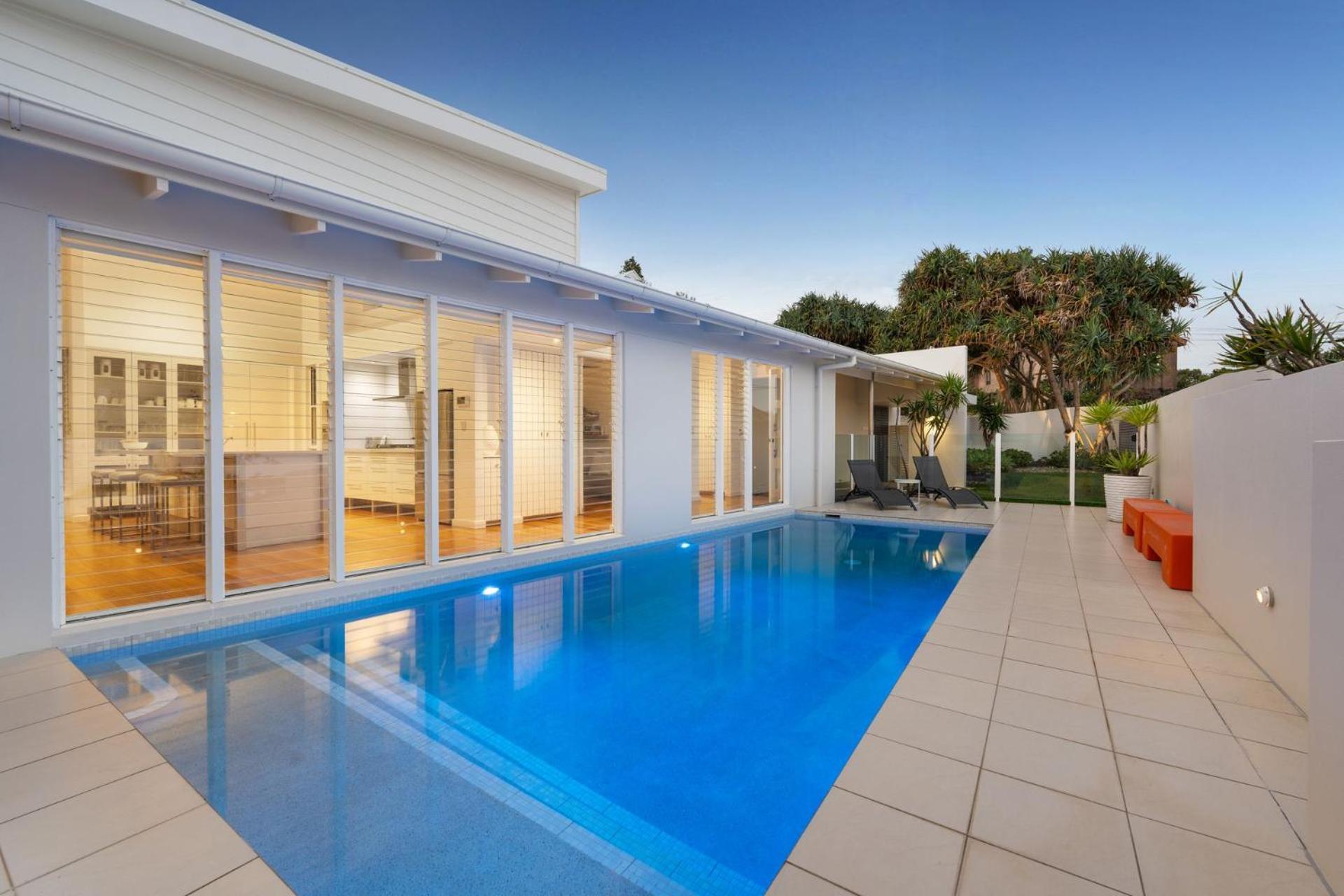Iconic Noosa House In Mcanally Drive Sunshine Sunshine Beach