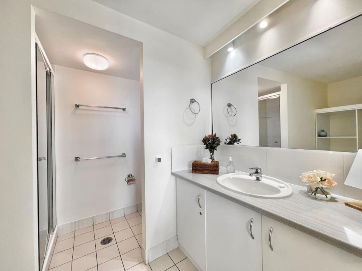 Opulent Hinterland Sunsets Apartment *
