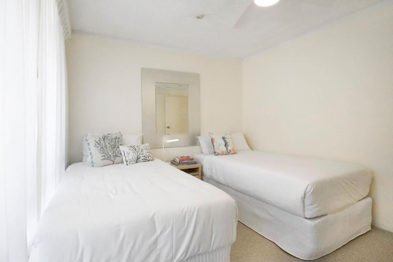 Opulent Hinterland Sunsets Apartment