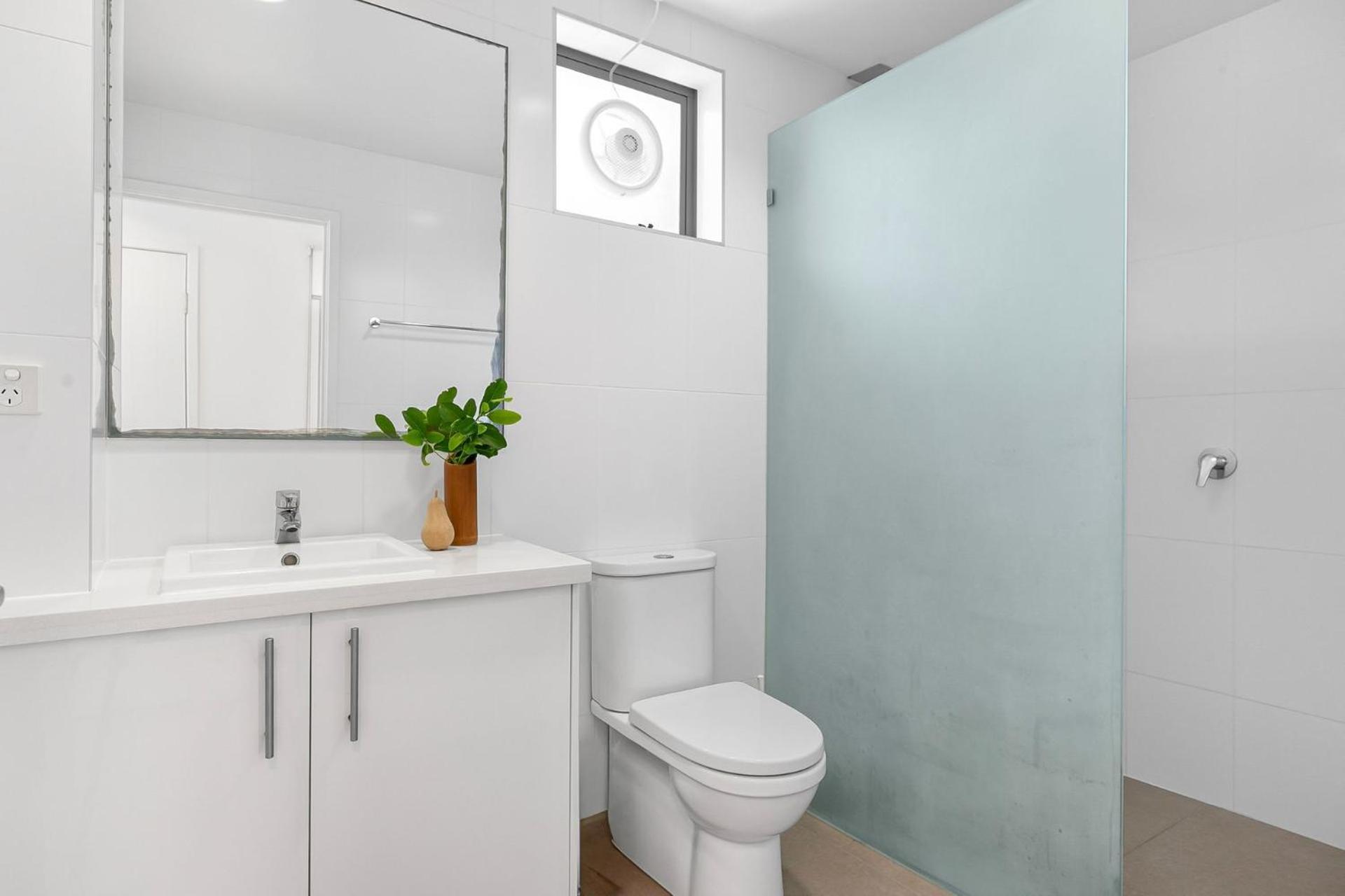 Apartment 1 Alpha - Lovely And Spacious 3 Bed On One Level Lift Pool Air Con Garden Outlook *