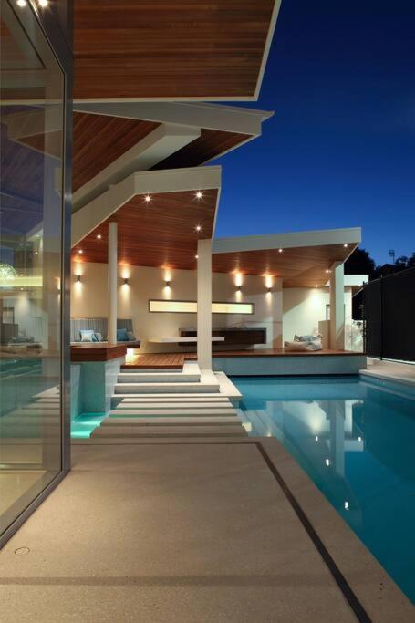 Pousada Racquet Retreat By Secret Destinations- Short Walk To Hastings Street