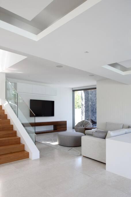 Pousada Racquet Retreat By Secret Destinations- Short Walk To Hastings Street