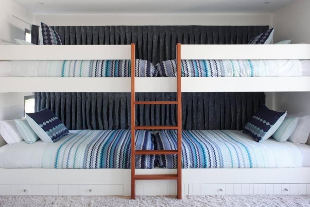 Racquet Retreat By Secret Destinations- Short Walk To Hastings Street * Noosa Heads