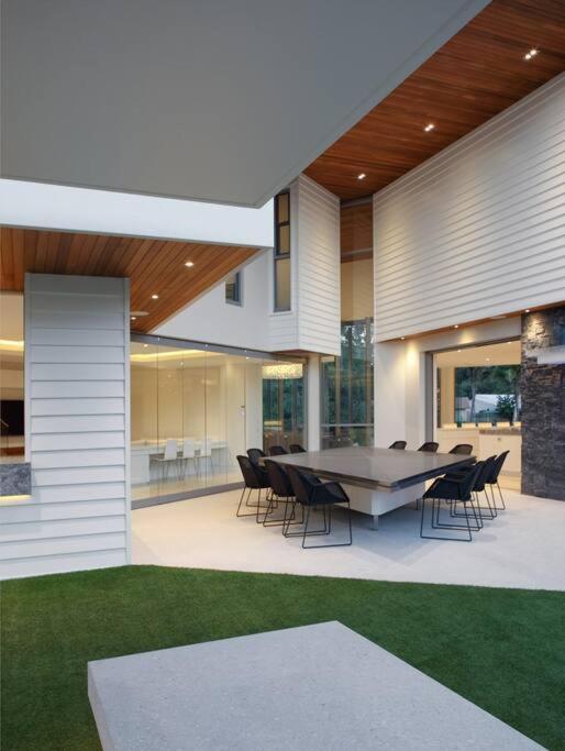 Pousada Racquet Retreat By Secret Destinations- Short Walk To Hastings Street *