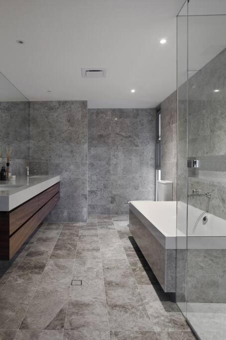 Pousada Racquet Retreat By Secret Destinations- Short Walk To Hastings Street *
