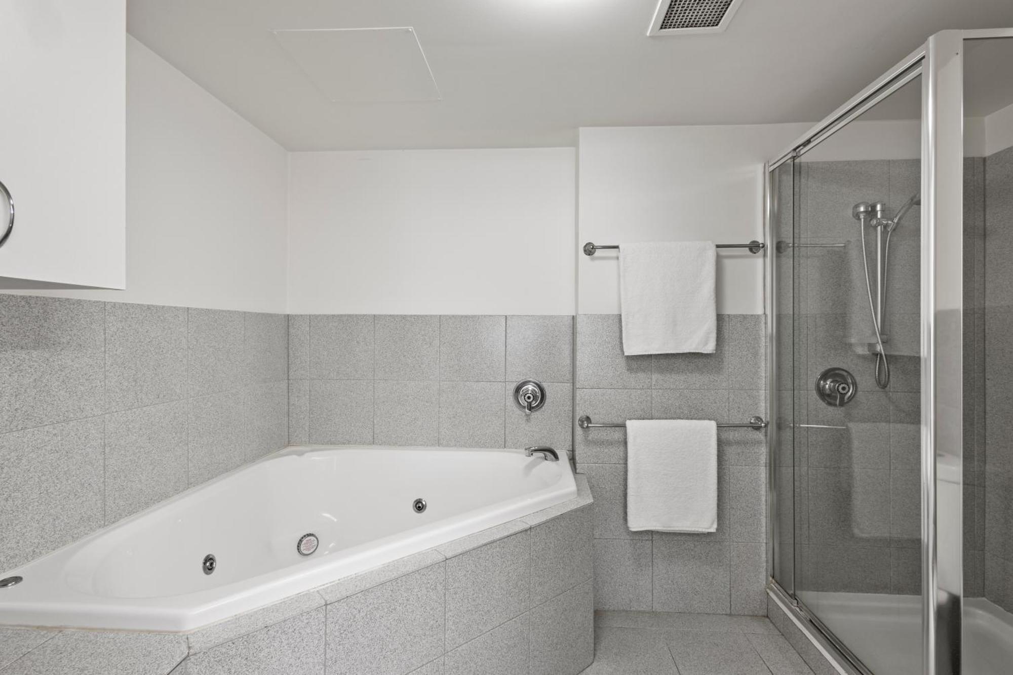 Sunshine Vista Aparthotel 4*